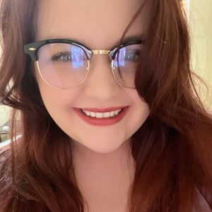 Meet your Posher, Karri